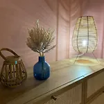 Сasa de vacaciones Vacatella - La Nonna, Rez De Jardin De 90m2 D'une Avec Terrasse Privative De 50m2 Et Apercu Sainte-Maxime