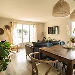 Vacatella - La Nonna, Rez De Jardin De 90m2 D'une Avec Terrasse Privative De 50m2 Et Apercu Sainte-Maxime