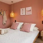 Vacatella - La Nonna, Rez De Jardin De 90m2 D'une Avec Terrasse Privative De 50m2 Et Apercu