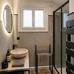 Vacatella - La Nonna, Rez De Jardin De 90m2 D'une Avec Terrasse Privative De 50m2 Et Apercu Sainte-Maxime