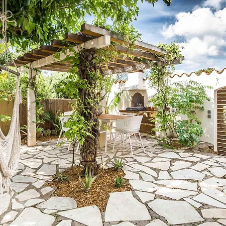 Semesterbostad Chaleureuse De 90m2 Avec Terrasse Ombragee De 50m2, Plancha Et Apercu