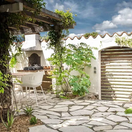 Semesterbostad Chaleureuse De 90m2 Avec Terrasse Ombragee De 50m2, Plancha Et Apercu Sainte-Maxime