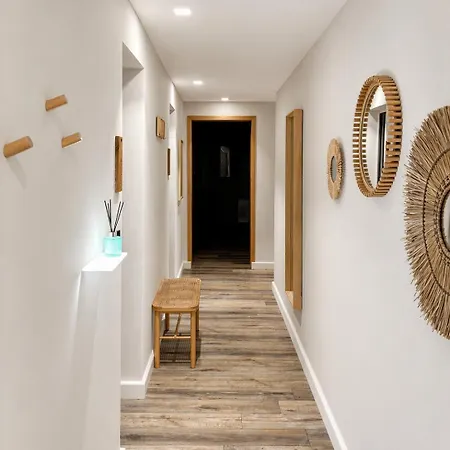 Vacatella - La Nonna, Rez De Jardin De 90m2 D'une Avec Terrasse Privative De 50m2 Et Apercu