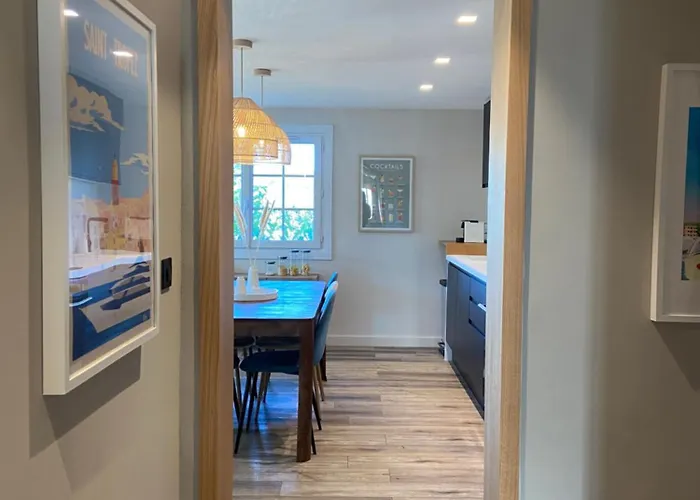 Semesterbostad Chaleureuse De 90m2 Avec Terrasse Ombragee De 50m2, Plancha Et Apercu