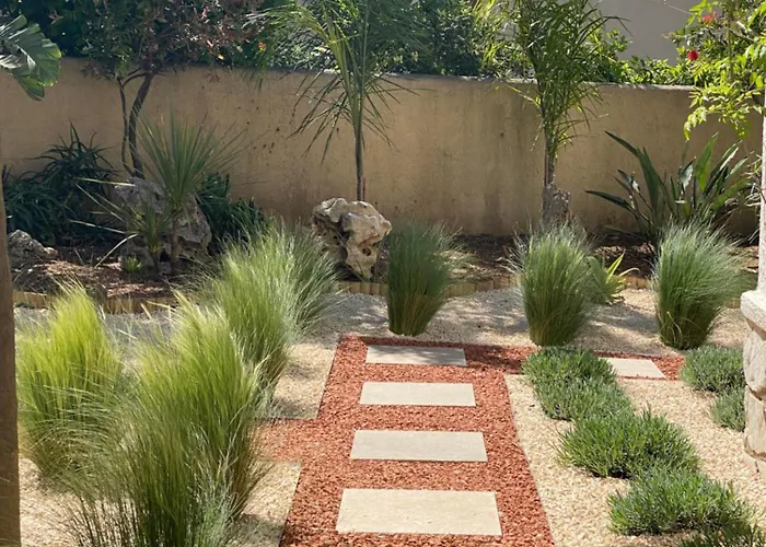 Semesterbostad Chaleureuse De 90m2 Avec Terrasse Ombragee De 50m2, Plancha Et Apercu *