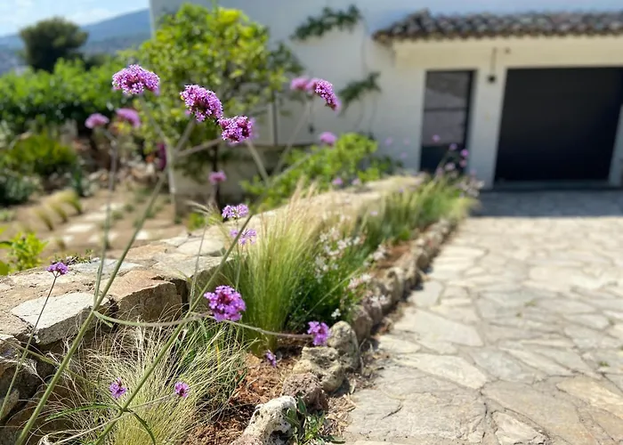Chaleureuse De 90m2 Avec Terrasse Ombragee De 50m2, Plancha Et Apercu Sainte-Maxime