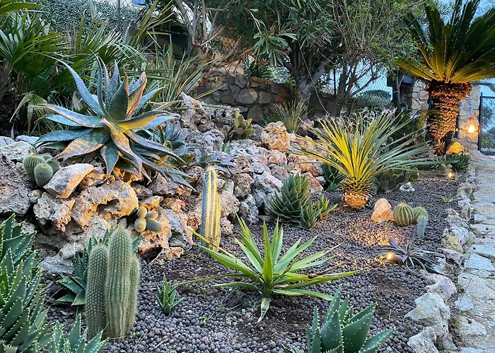 Semesterbostad Chaleureuse De 90m2 Avec Terrasse Ombragee De 50m2, Plancha Et Apercu