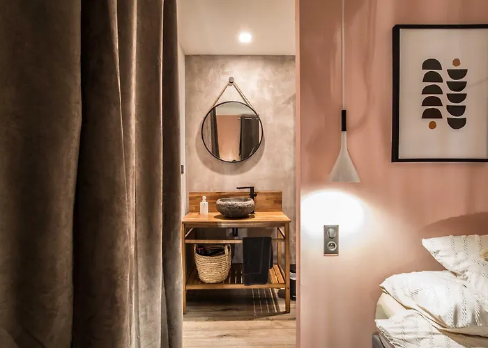 Ferienhaus Chaleureuse De 90m2 Avec Terrasse Ombragee De 50m2, Plancha Et Apercu